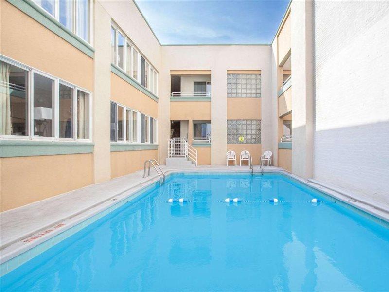 Howard Johnson By Wyndham Atlantic City Exterior photo