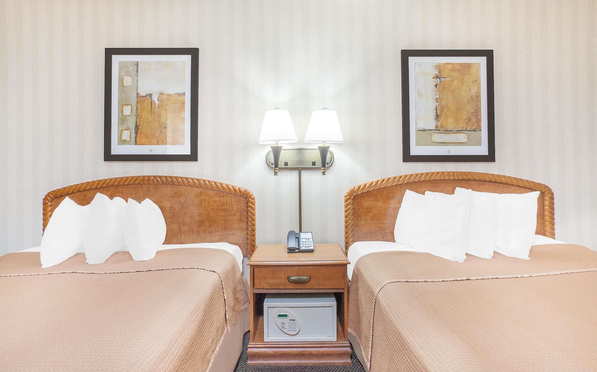 Howard Johnson By Wyndham Atlantic City Exterior photo
