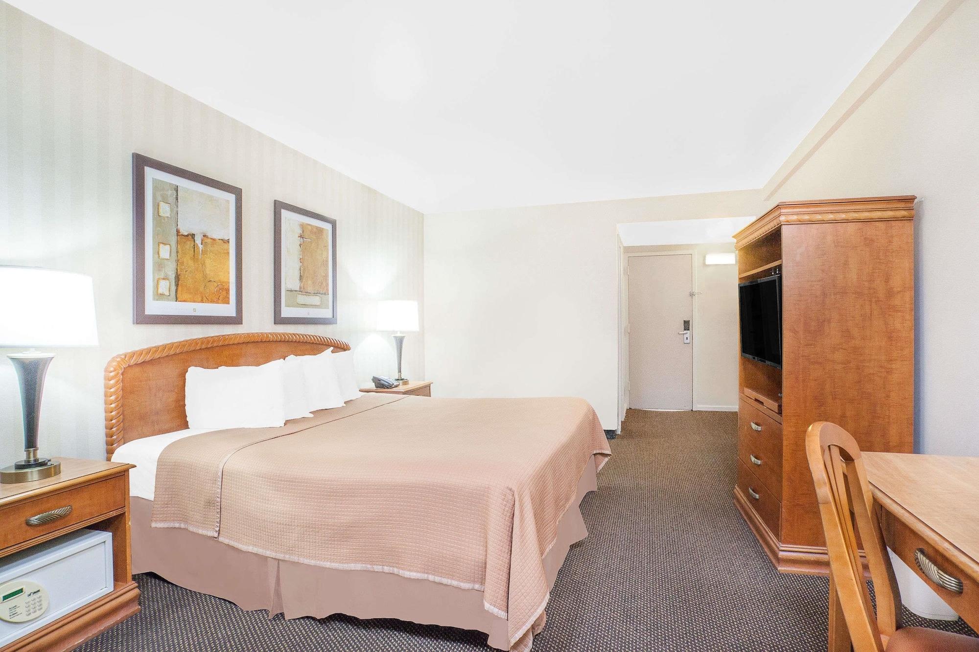 Howard Johnson By Wyndham Atlantic City Exterior photo