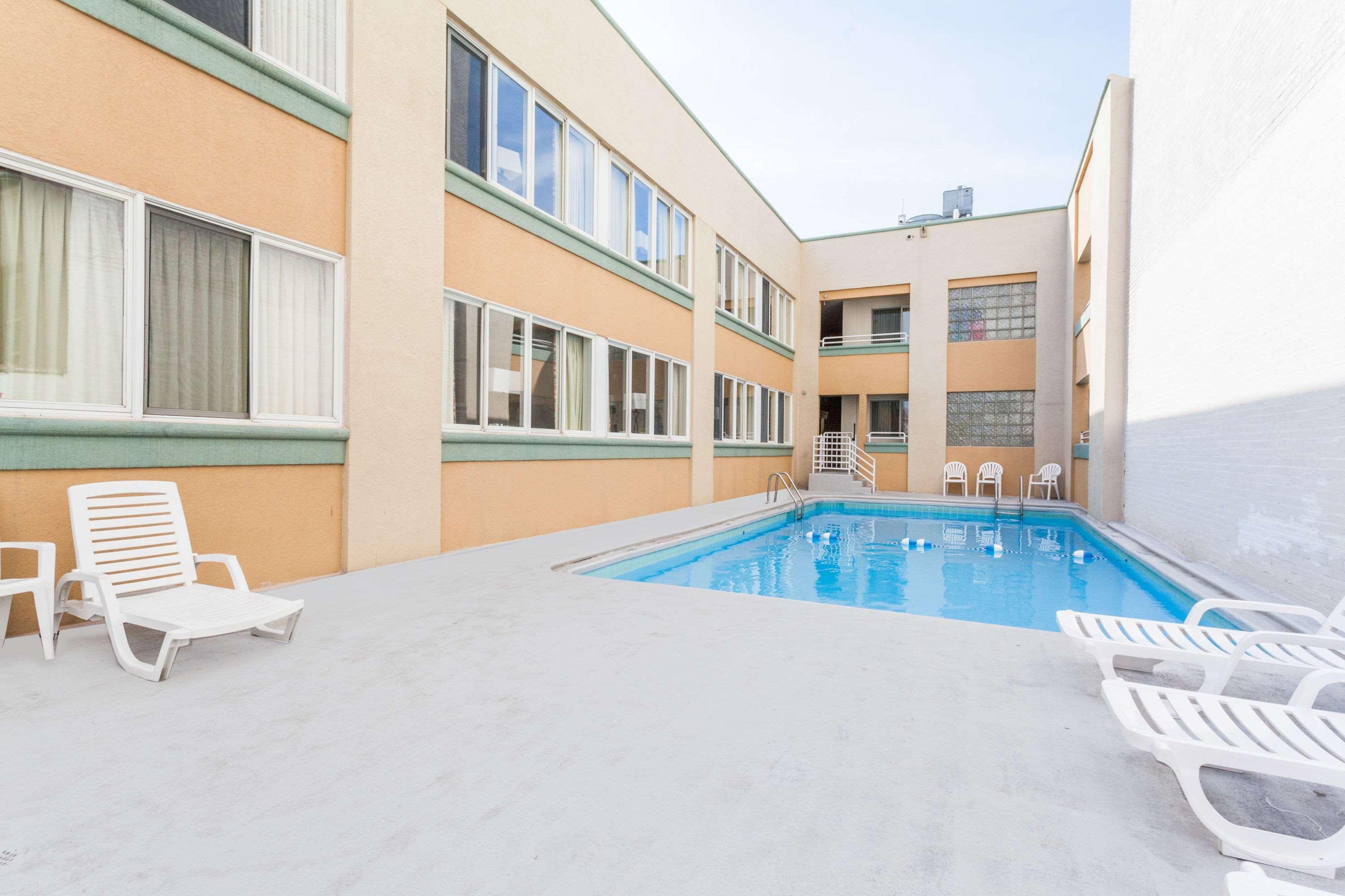 Howard Johnson By Wyndham Atlantic City Exterior photo