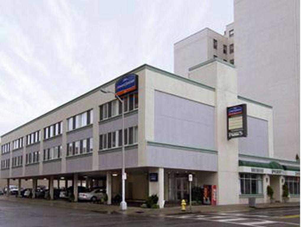 Howard Johnson By Wyndham Atlantic City Exterior photo